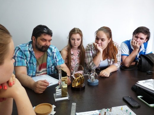 Пропуск в профессиональное сообщество